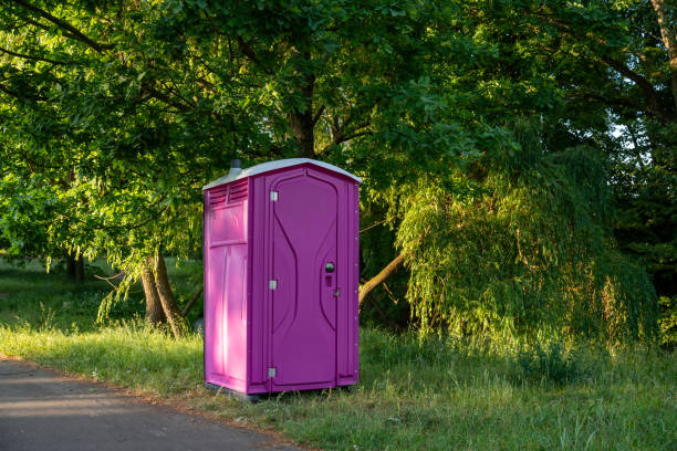 Best Portable restroom trailer rental  in Owatonna, MN